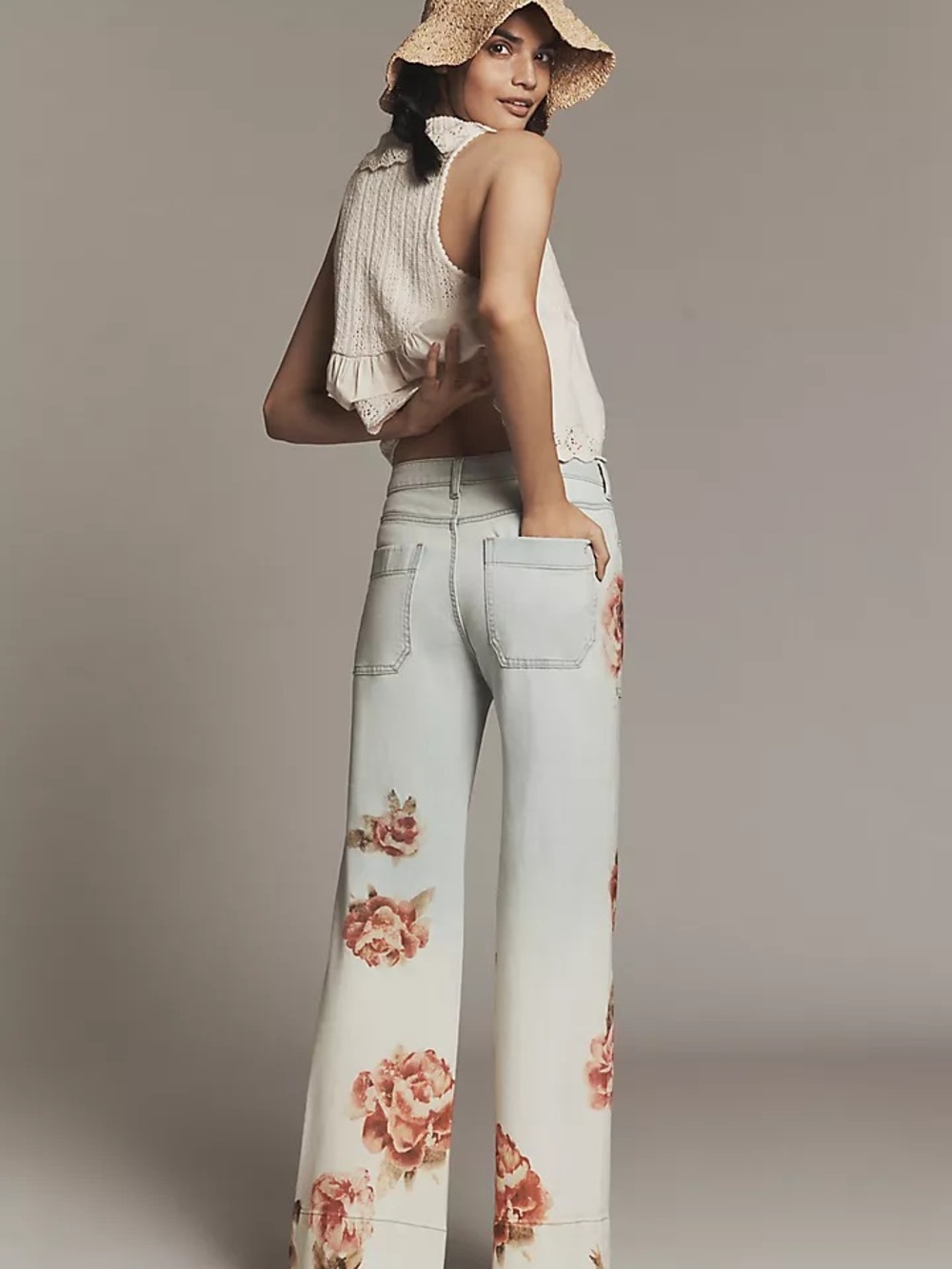 NWT Rylan Relaxed High-Rise Flare Jeans by Pilcro Size 28 - Picture 2 of 11